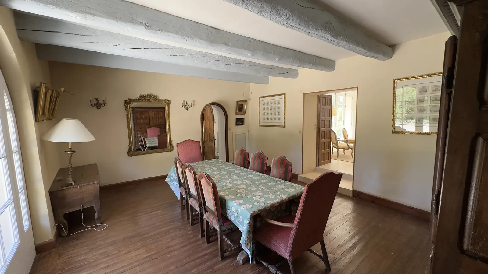 Le salon passant