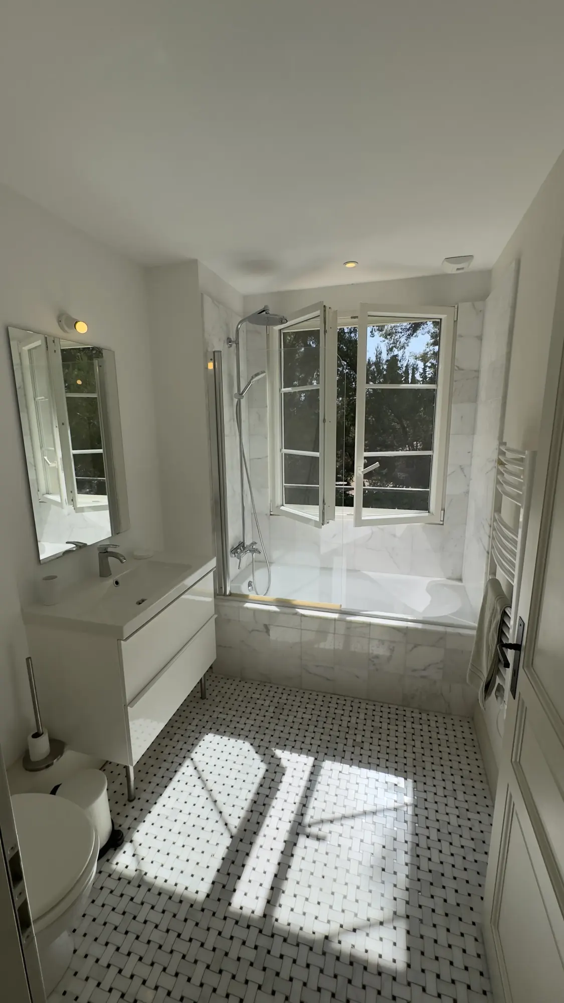 Bedrooms and bathrooms at La Bergerie de l'Étang