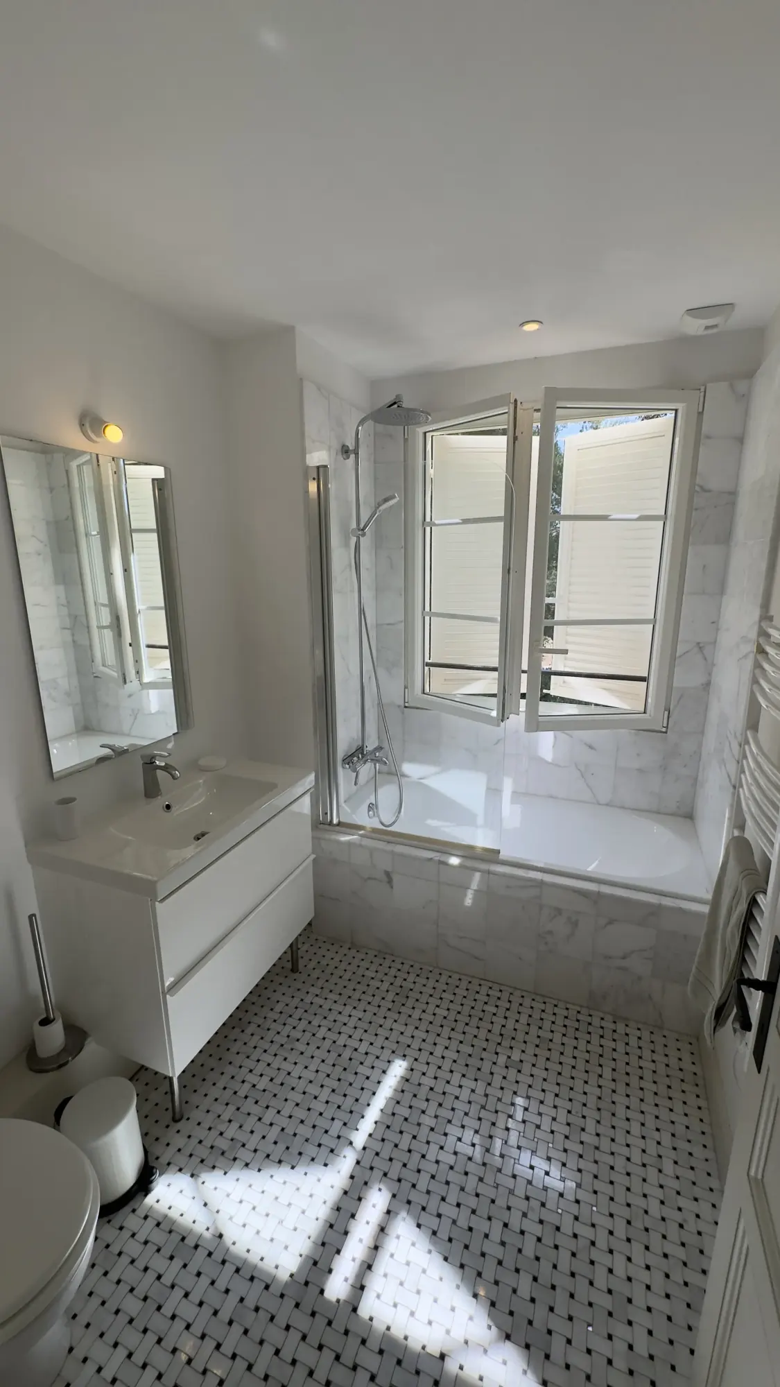Bedrooms and bathrooms at La Bergerie de l'Étang