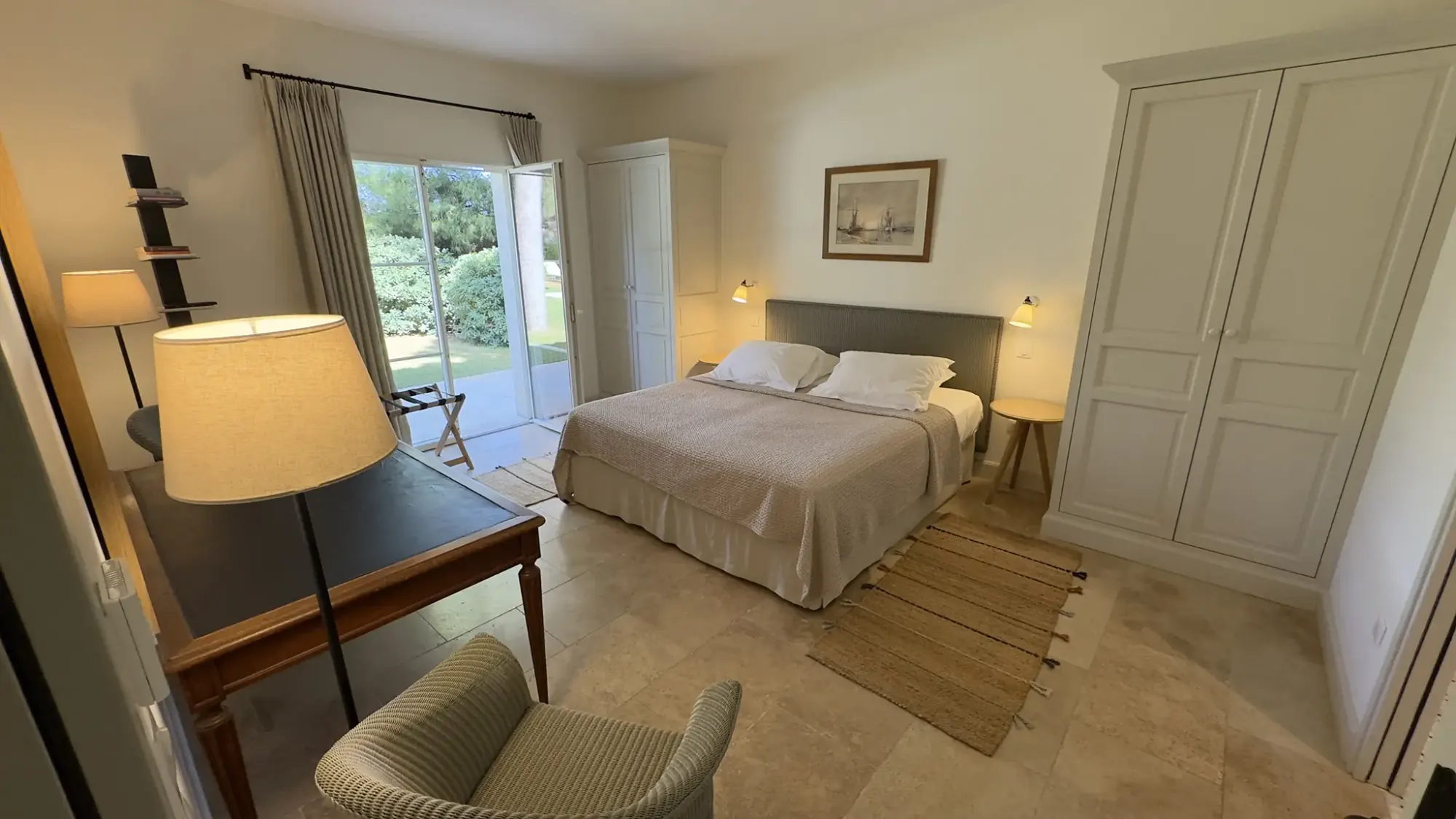 Bedrooms and bathrooms at La Bergerie de l'Étang