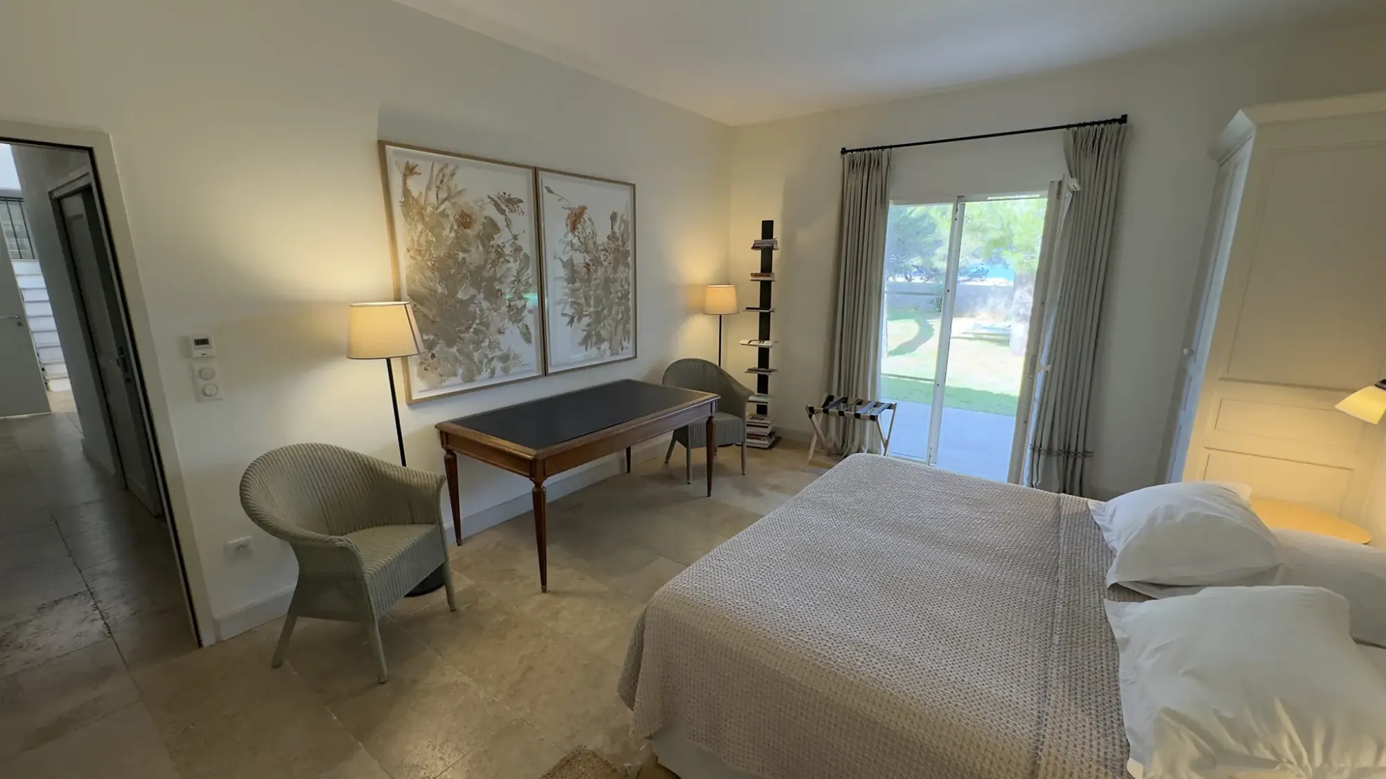 Bedrooms and bathrooms at La Bergerie de l'Étang
