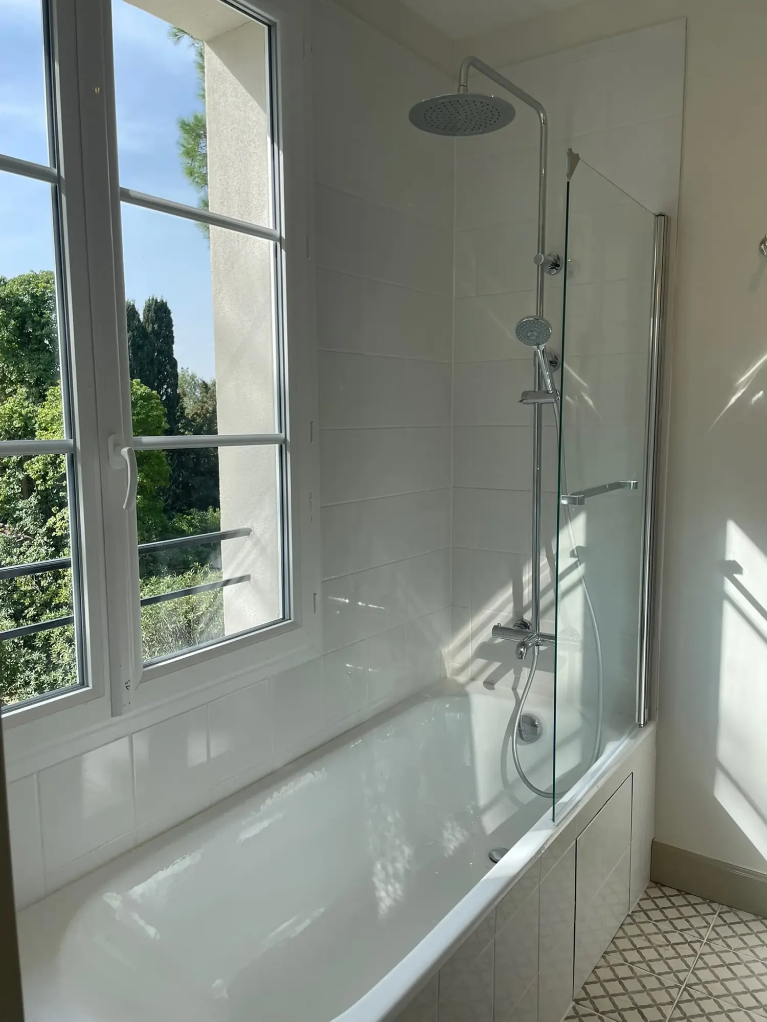 Chambres et salles de bain de La Bergerie du Parc