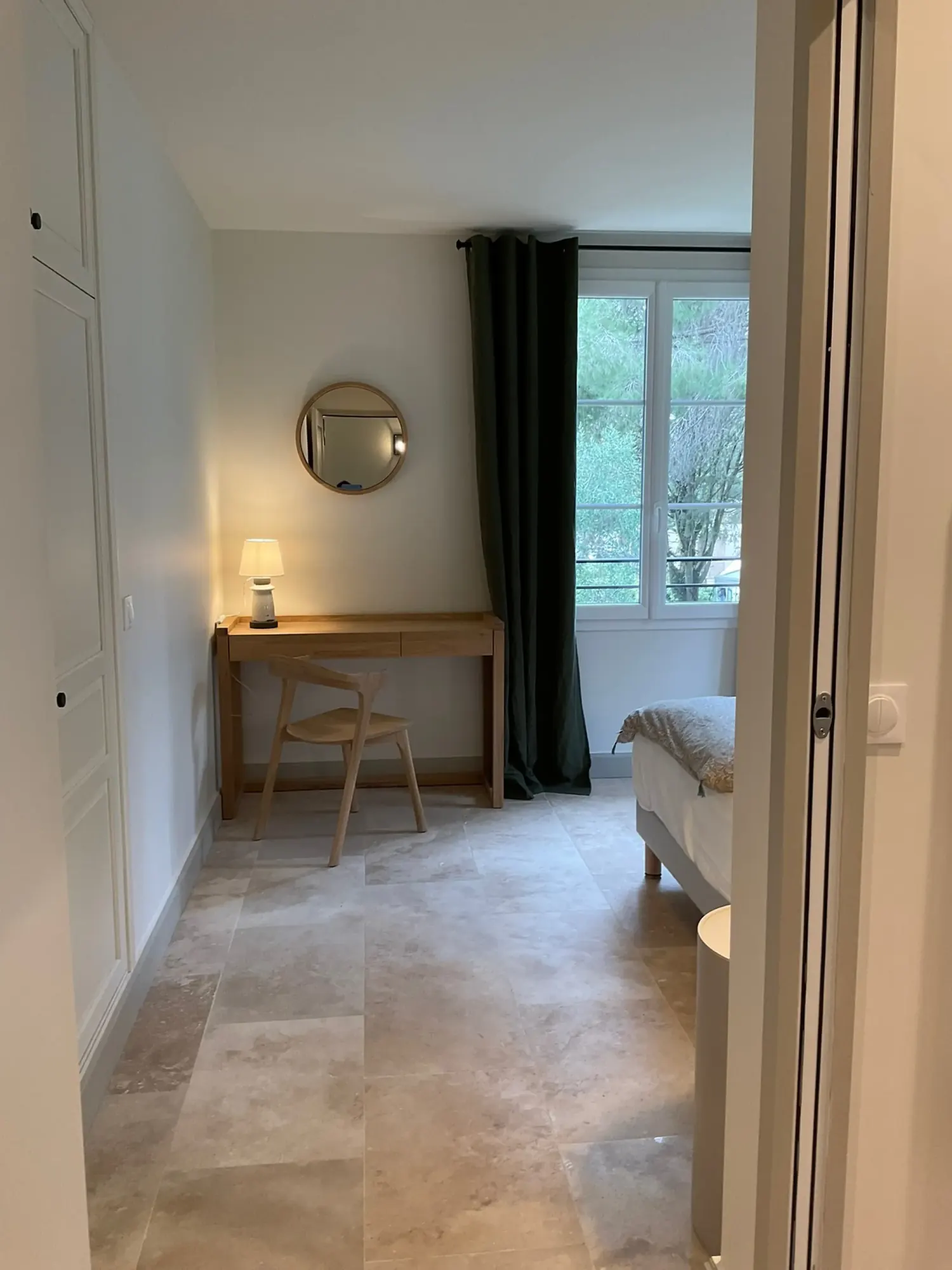 Chambres et salles de bain de La Bergerie du Parc
