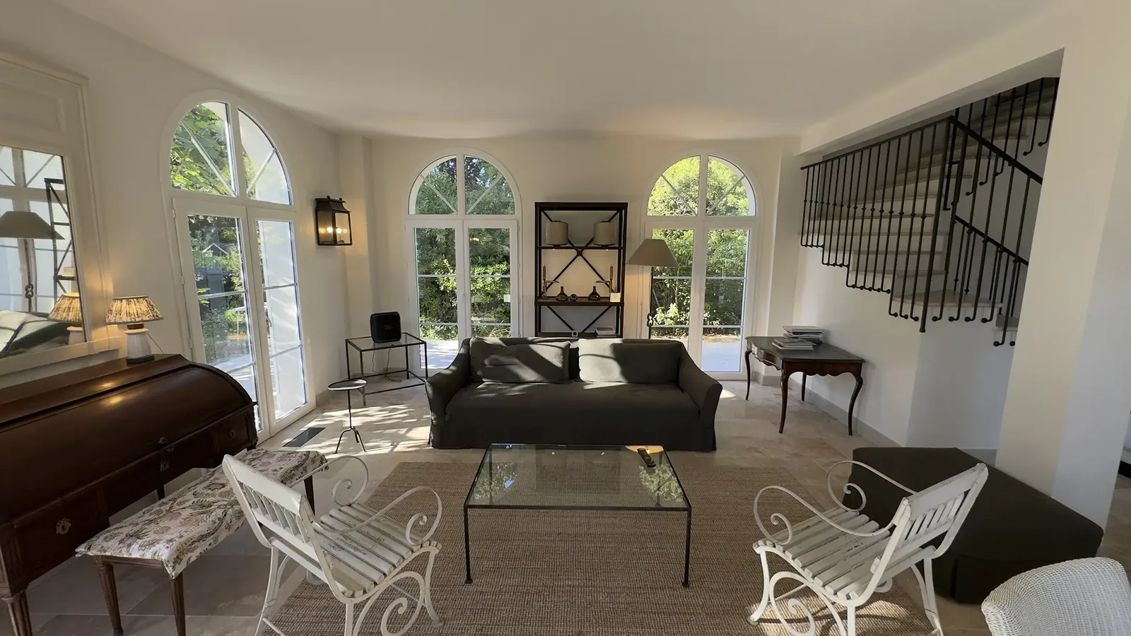 The living spaces at La Bergerie du parc