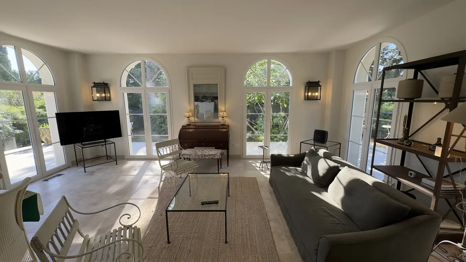 The living spaces at La Bergerie du parc
